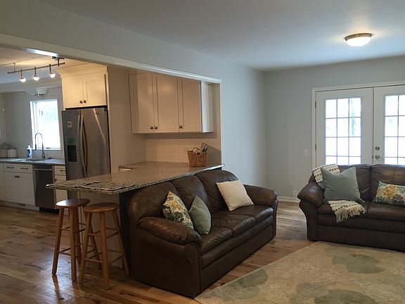 5th image of 3615 Fuller Dr