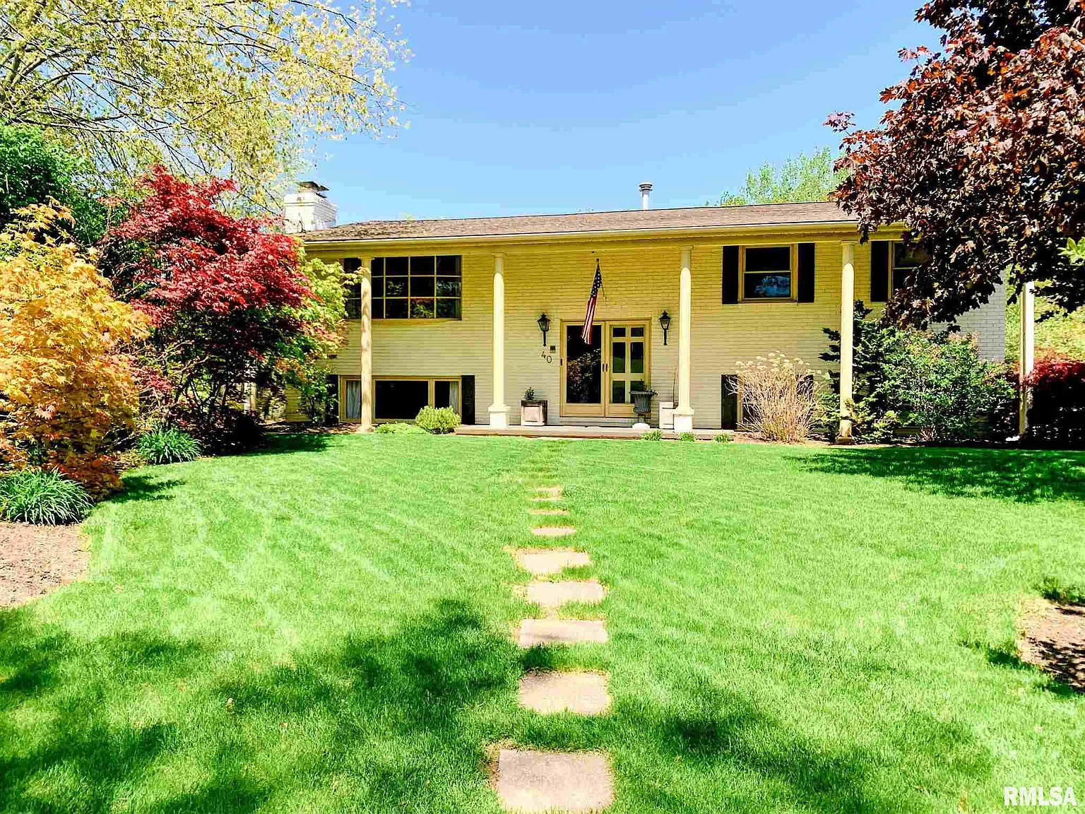 40 Circle Dr photo 1
