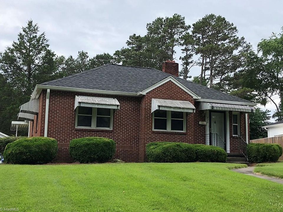 1st image of 220 London Ln