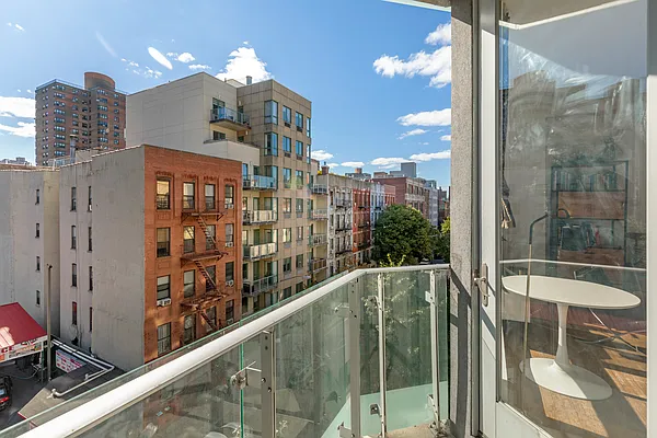 Rented by Compass | media 6