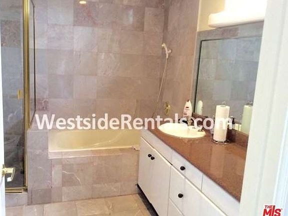 5th image of 11952 Montana Ave APT 402