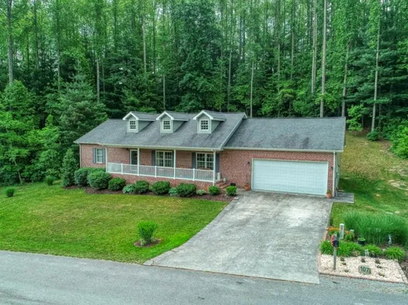 107 Fernwood Ln, Wise, VA 24293