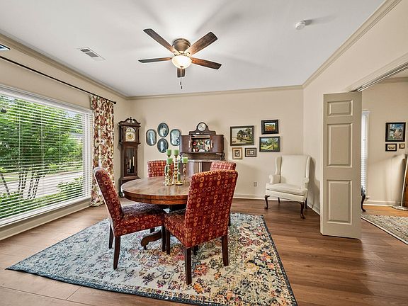 4th image of 1800 Pickering Ln