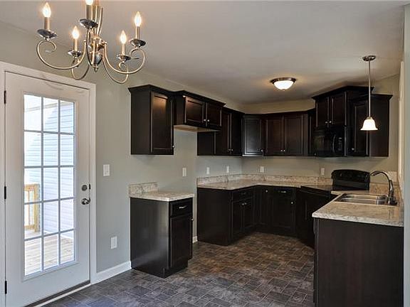 5th image of 514 Ridgeland Ests Lot 514