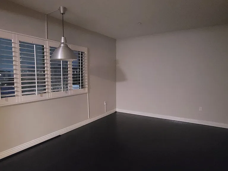 2864 Sunset Pl — Photo 2