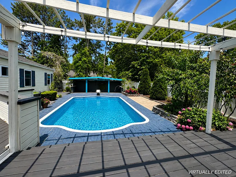 143 N Summit Ave — Photo 10