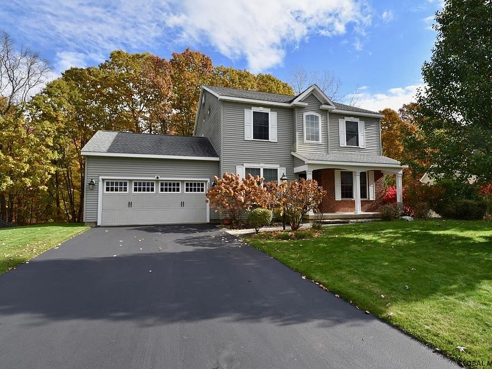 1st image of 105 Sheldon Dr