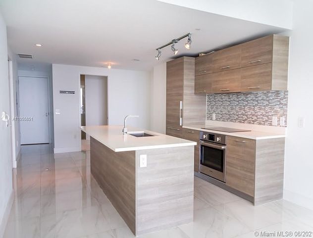 1st image of 650 NE 32nd St Unit 3804
