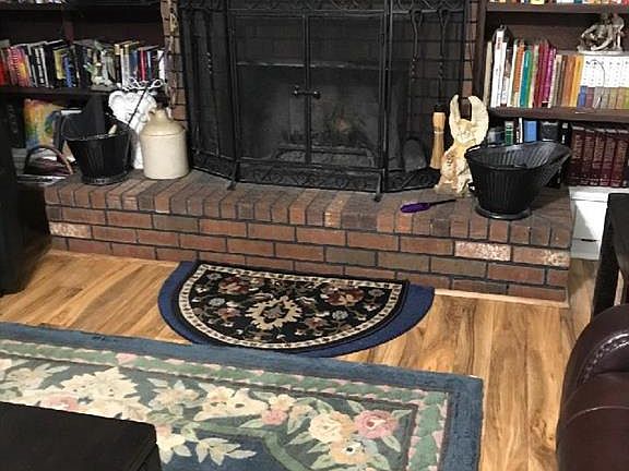 4th image of 2160 Sky Vista Dr W