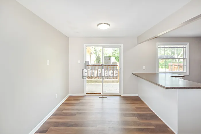 1712 Arley Dr — Photo 9