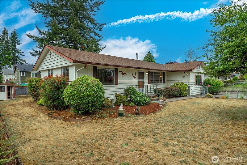 2nd image of 17825 111th Avenue SE