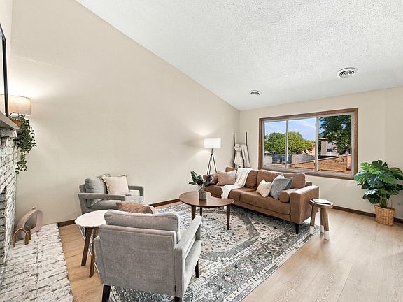 3rd image of 3237 17th Ave S APT 204