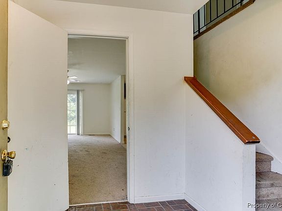 5th image of 110 Astrid Ln