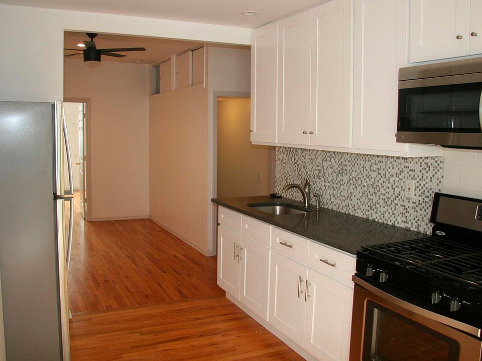 1st image of 490 President St #1