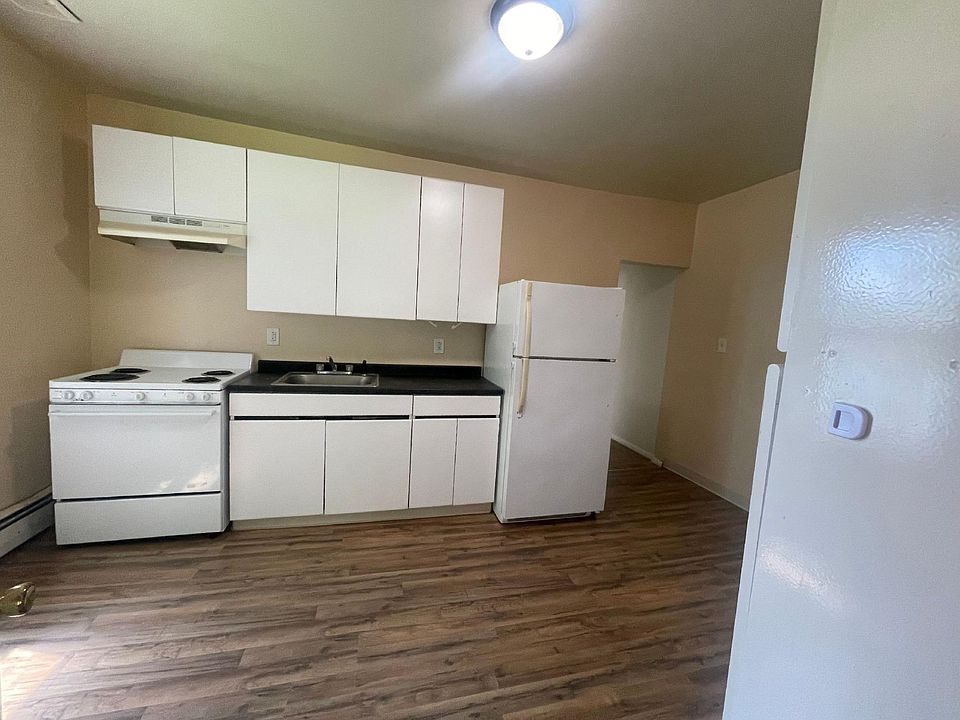 1st image of 96 1/2 Wilson St
