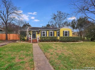 106 New Haven Dr, San Antonio, TX 78209