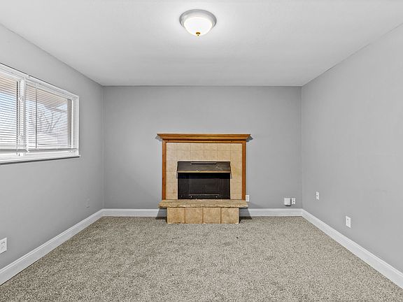2nd image of 2265 Grants Pkwy