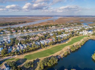 13 Yacht Harbor Ct, Isle Of Palms, SC 29451