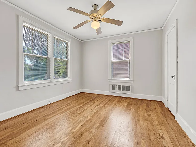 318 Woodrow St #318 — Photo 15
