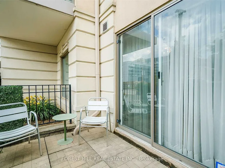 9 Greenbriar Rd #103 — Photo 21