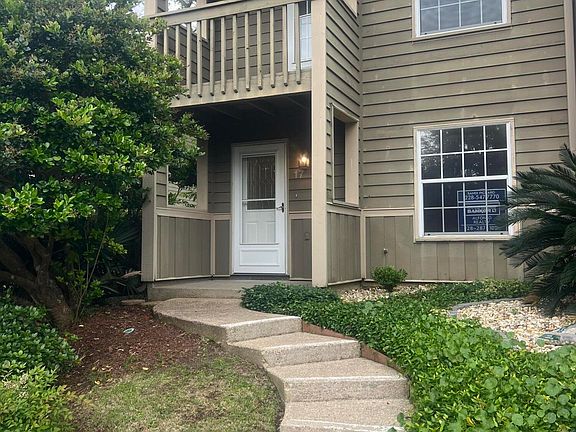 3rd image of 495 Popps Ferry Rd APT 17