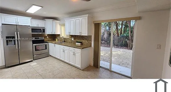 1250 SE 31st Ct — Photo 2