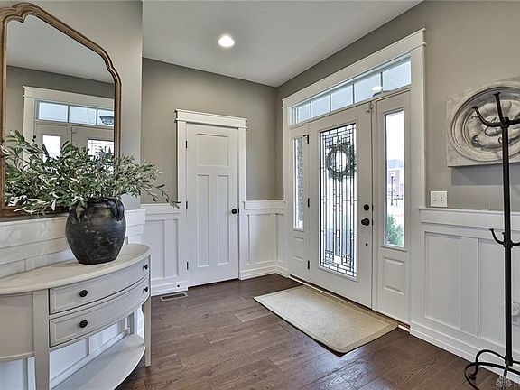 3rd image of 5180 Oak Forest Dr
