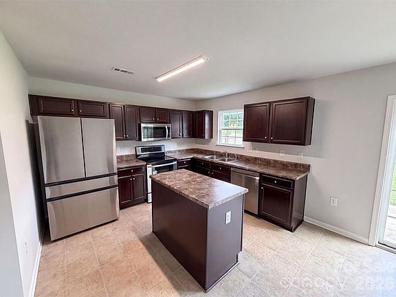 2nd image of 802 Bartram Ave