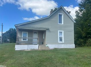 112 N 14th St, Marshalltown, IA 50158