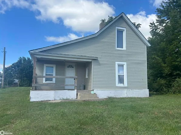 112 N 14th St, Marshalltown, IA 50158