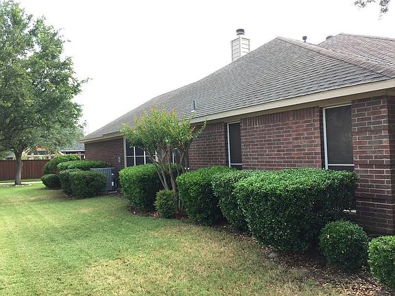 4th image of 401 Durrand Oak Dr