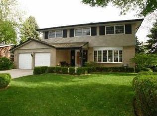 1117 Greenwood Dr, Arlington Heights, IL