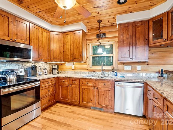 5th image of 1253 Forest Dr