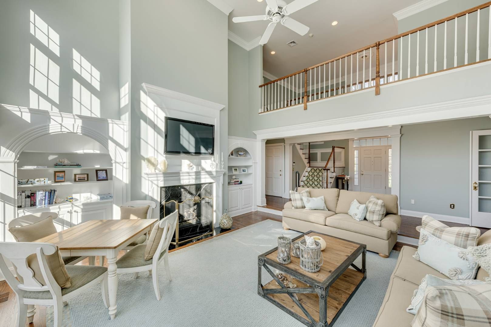  South-facing great room