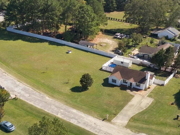 104 D A King Dr, Willow Spring, NC 27592