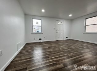 44 Saint Ann St, Carteret, NJ 07008