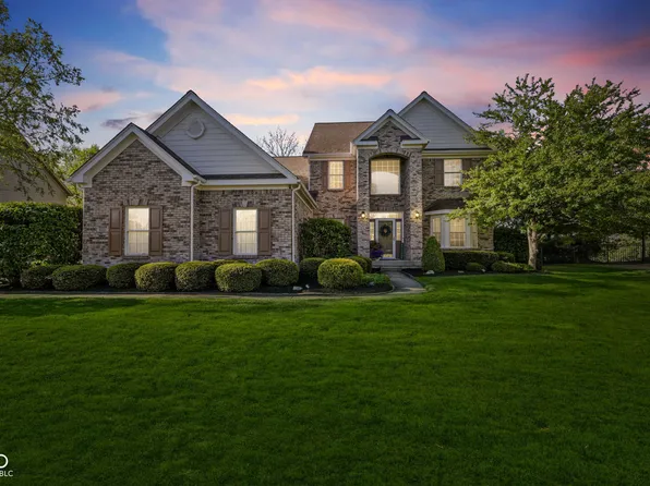 9103 Iris Ln, Zionsville, IN 46077