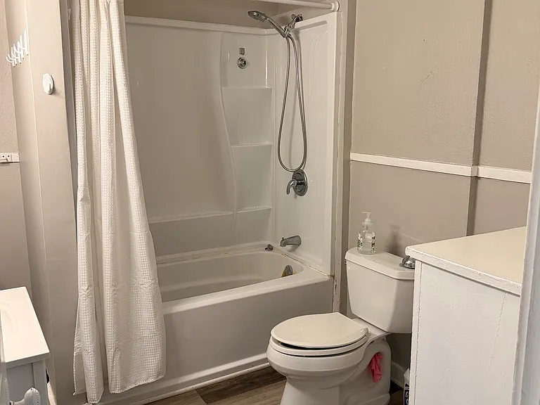 1410 B St #2 — Photo 17