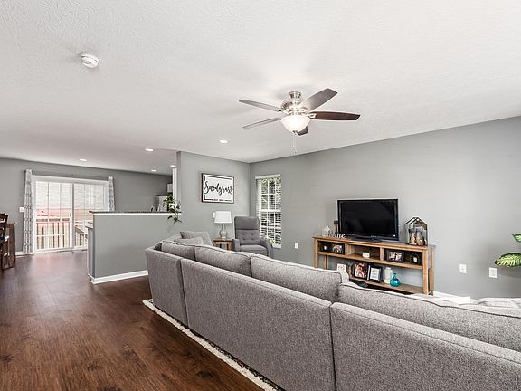 3rd image of 6313 Marsh Wren Dr #42-631