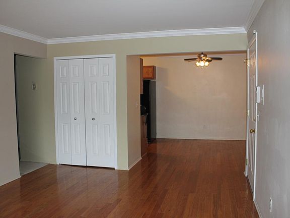 4th image of 2445 Torquay Ave APT 206-B