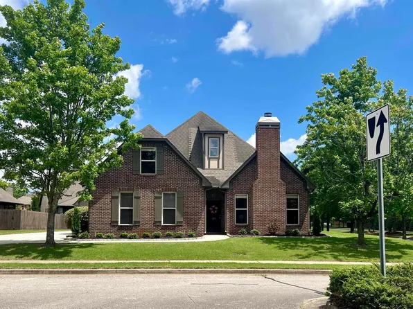 131 Morningwalk Ln SW, Huntsville, AL 35824