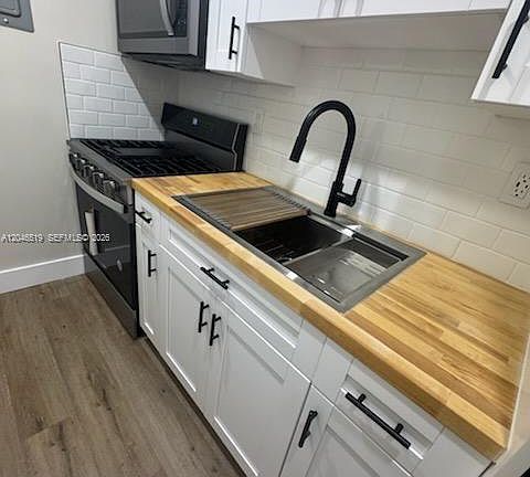 3rd image of 6805 SW 88th St #5