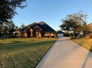 145 Lake Merial Shores Dr, Southport, FL 32409