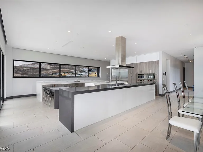 750 Dragon Ridge Dr — Photo 10