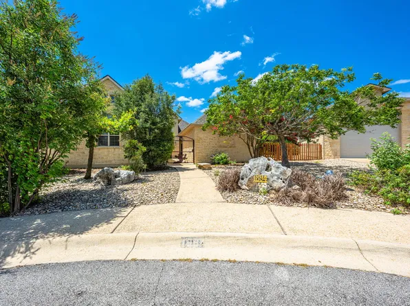 1894 Summit Top Dr, Kerrville, TX 78028
