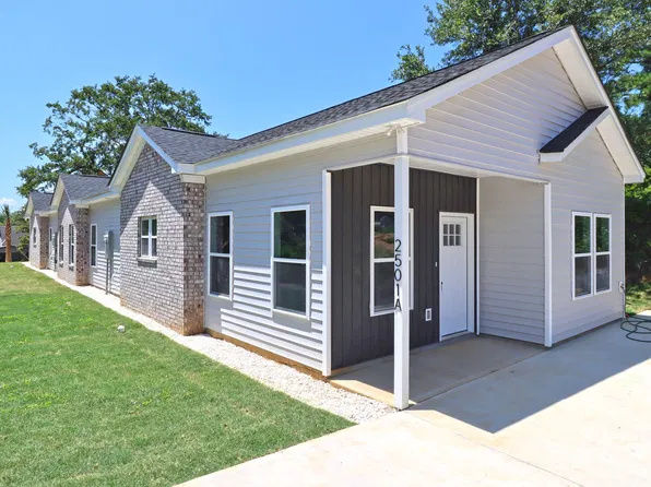 2501 Bratton St #A, Columbia, SC 29205