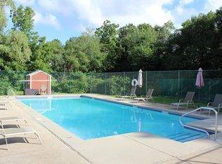 502 Sherman St APT 3, Canton, MA 02021