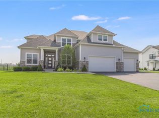 109 Waverly Point Rd, Perrysburg, OH 43551