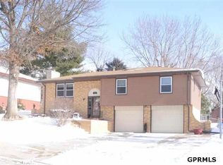 8511 S 45th Ave, Omaha, NE 68157