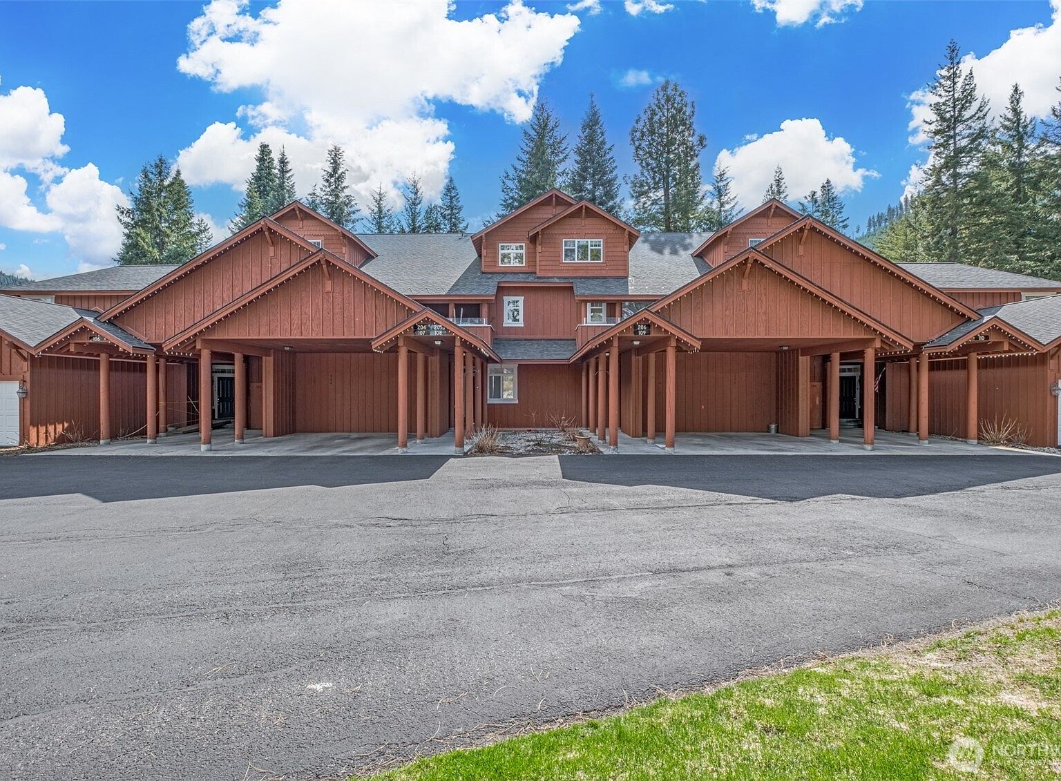 20701 Club House Drive #109